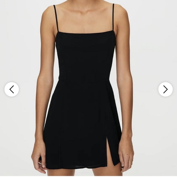 Aritzia Dresses & Skirts - Aritzia Sunday Best Little Black Dress Mini 🖤